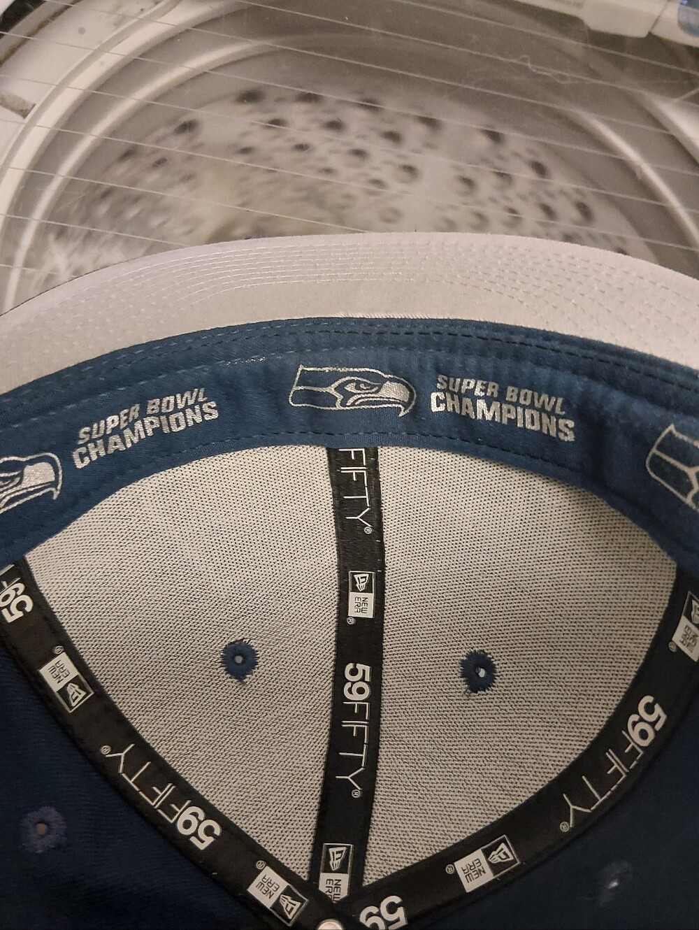 New Era Seattle Seahawks Superbowl Champions 59FIFTY Fitted 7 1/8 - Picture 6 of 6